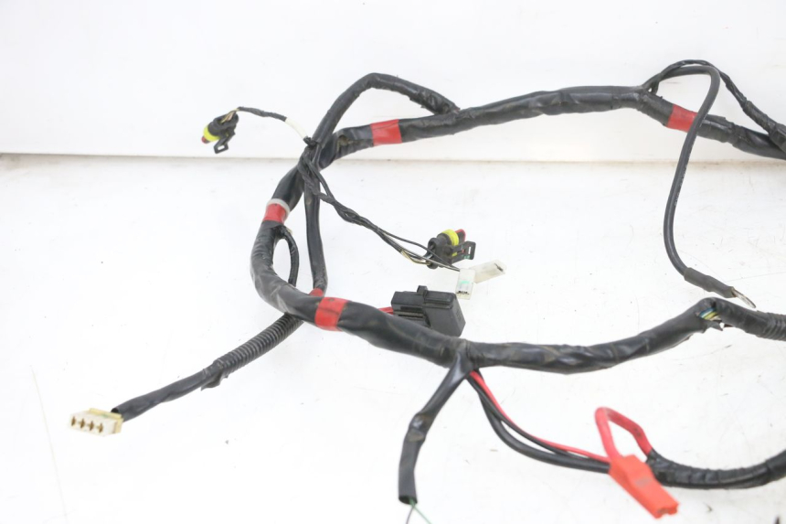 photo de CABLEADO PIAGGIO FLY 4T 50 (2013 - 2017) - Zoom sobre los componentes