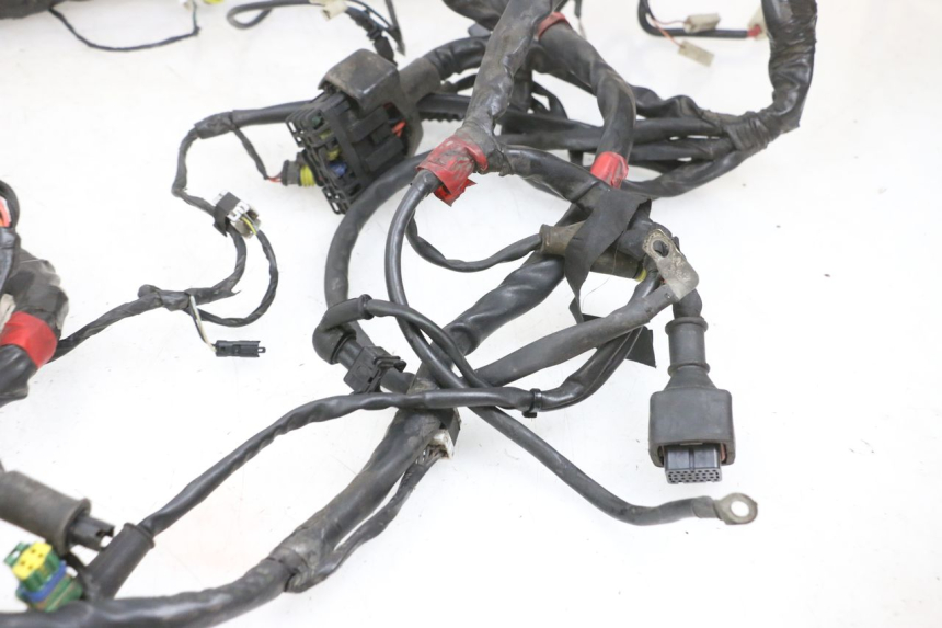 photo de CABLEADO PIAGGIO MP3 RL 250 (2007 - 2010) - Primer plano de alta resolución