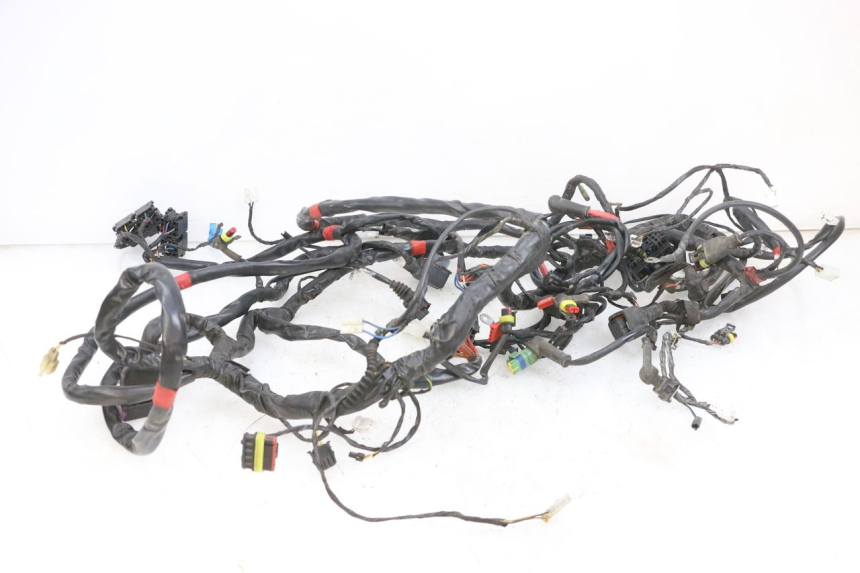 photo de CABLEADO PIAGGIO MP3 RL 250 (2007 - 2010) - Primer plano técnico