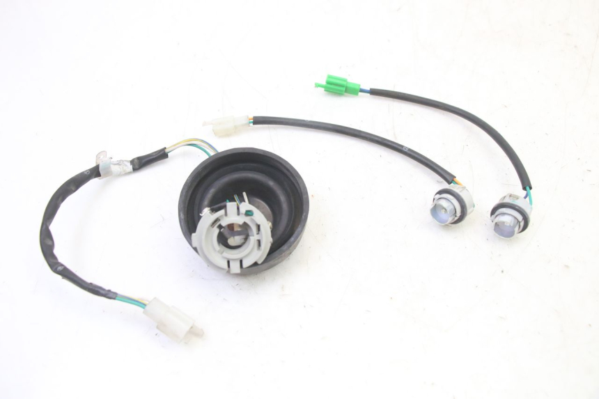 photo de FARO CABLEADO PEUGEOT KISBEE 4T 50 (2018 - 2022)