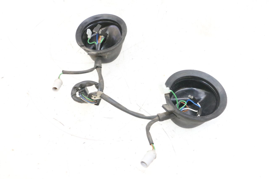 photo de FARO CABLEADO HONDA NSR R 125 (1994 - 2003) - Primer plano técnico