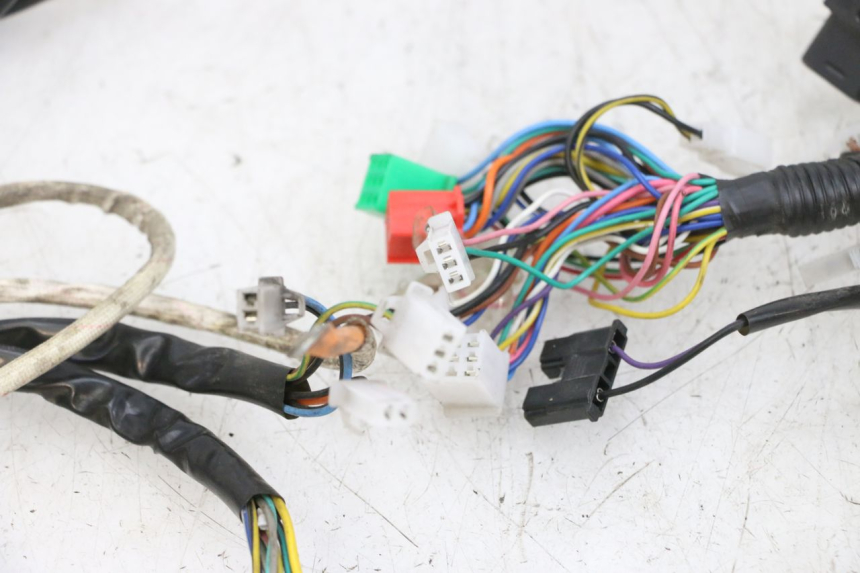 photo de CABLEADO EFUN PUSA 1 - Estado de la superficie y material