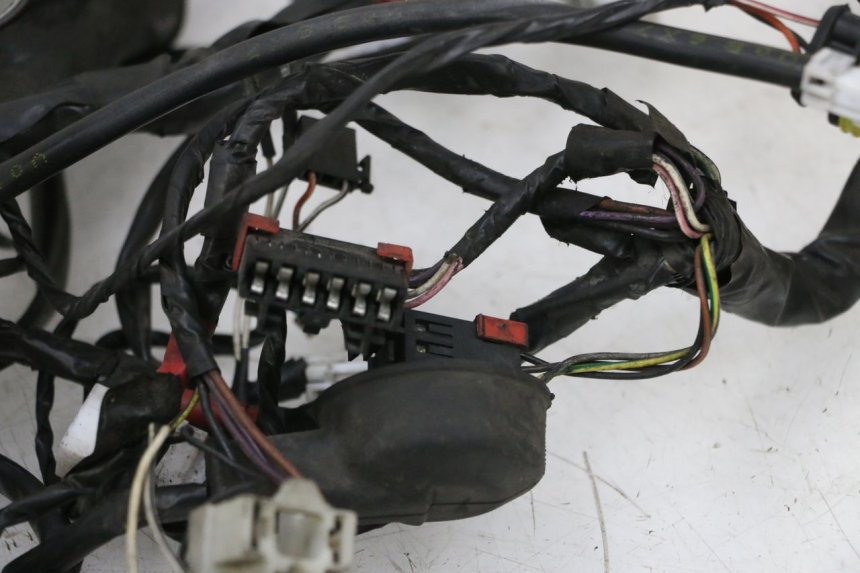 photo de CABLEADO PIAGGIO VESPA GTS SUPER IE 125 (2009 - 2016) - Otra perspectiva