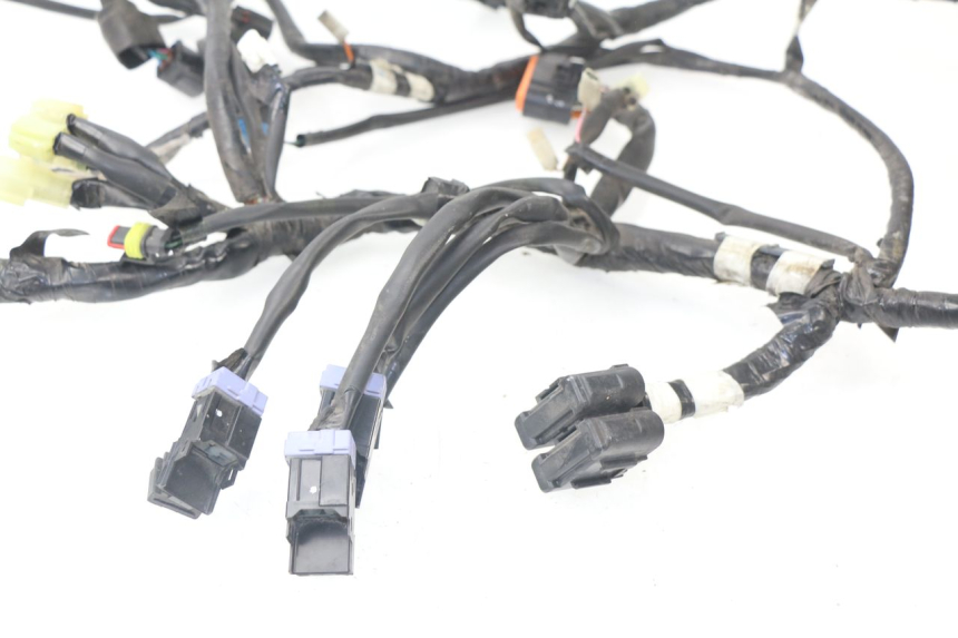 photo de CABLEADO YAMAHA XMAX X-MAX ABS 125 (2014 - 2016) - Otra perspectiva