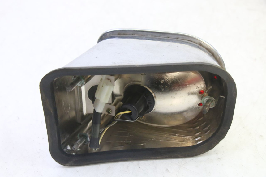 photo de LUZ TRASERA HYOSUNG GV AQUILA 125 (2000 - 2004)