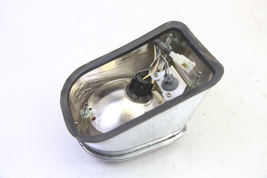 photo de LUZ TRASERA HYOSUNG GV AQUILA 125 (2000 - 2004)