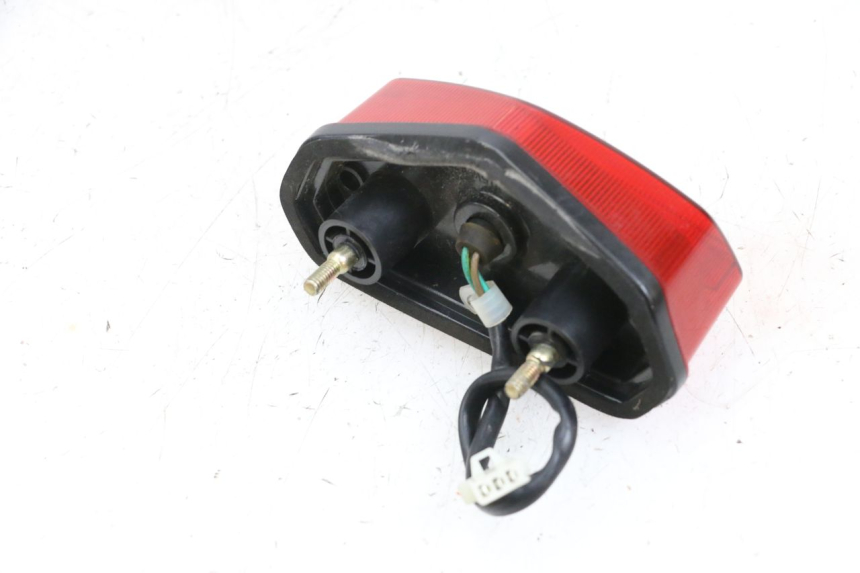 photo de LUZ TRASERA MAG POWER BOMBERS 4T 50 (2016 - 2026) - Otra perspectiva