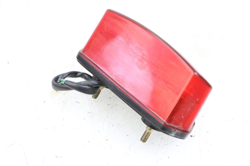 photo de LUZ TRASERA MAG POWER BOMBERS 4T 50 (2016 - 2026) - Estado de la superficie y material