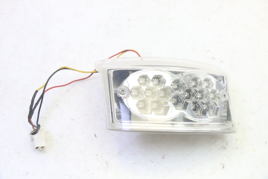 photo de LUZ TRASERA MBK BOOSTER SPIRIT 50 (2004 - 2017) - Zoom estado de uso