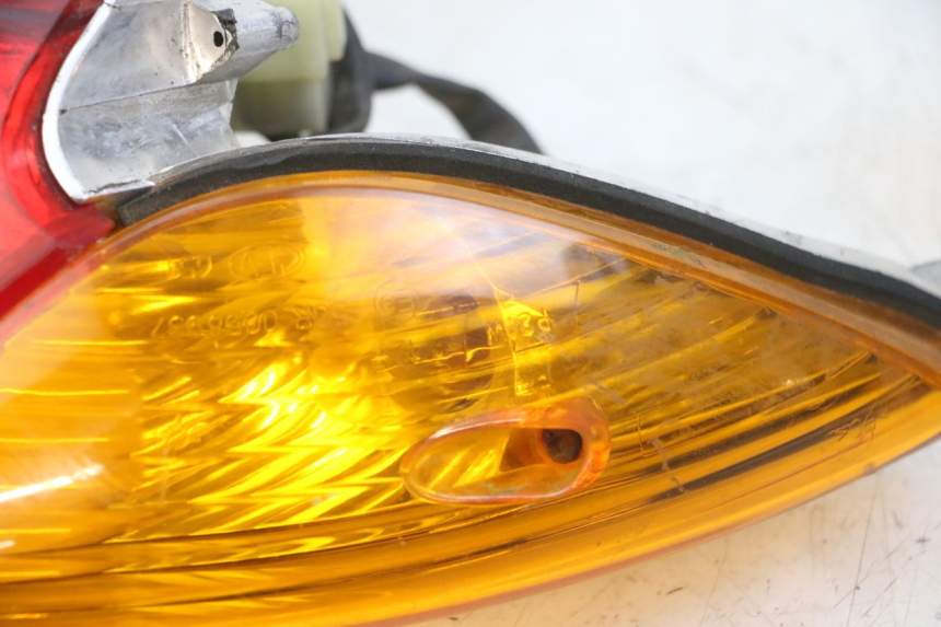 photo de LUZ TRASERA HONDA CBF 500 (2004 - 2007)