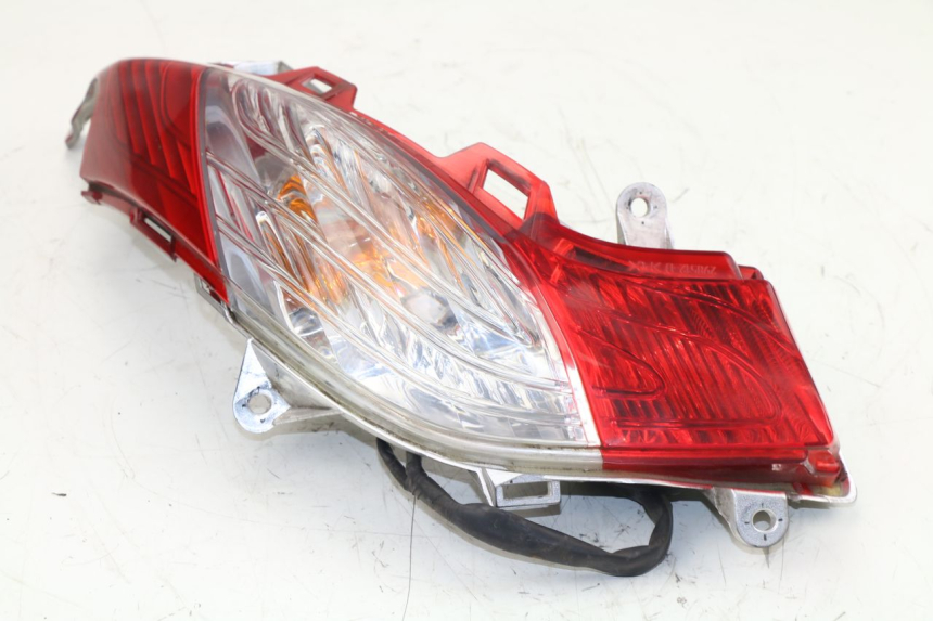 photo de LUZ TRASERA DERECHA HONDA FES S-WING SWING 125 (2007 - 2015)