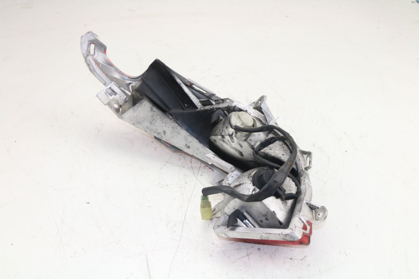 photo de LUZ TRASERA DERECHA HONDA FES S-WING SWING 125 (2007 - 2015)