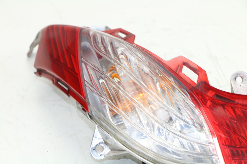 photo de LUZ TRASERA DERECHA HONDA FES S-WING SWING 125 (2007 - 2015)