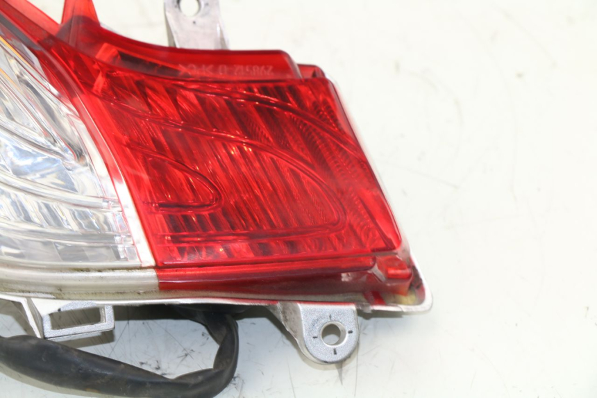 photo de LUZ TRASERA DERECHA HONDA FES S-WING SWING 125 (2007 - 2015)