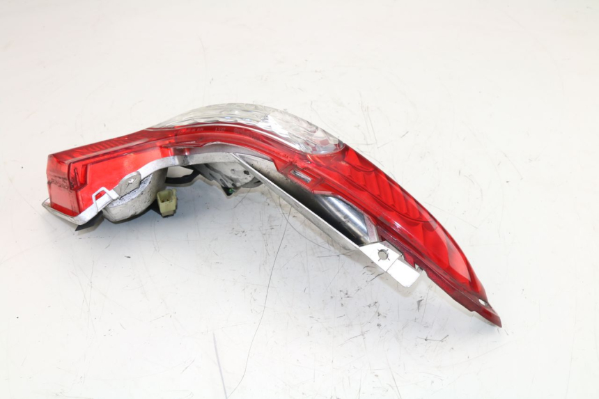 photo de LUZ TRASERA DERECHA HONDA FES S-WING SWING 125 (2007 - 2015)