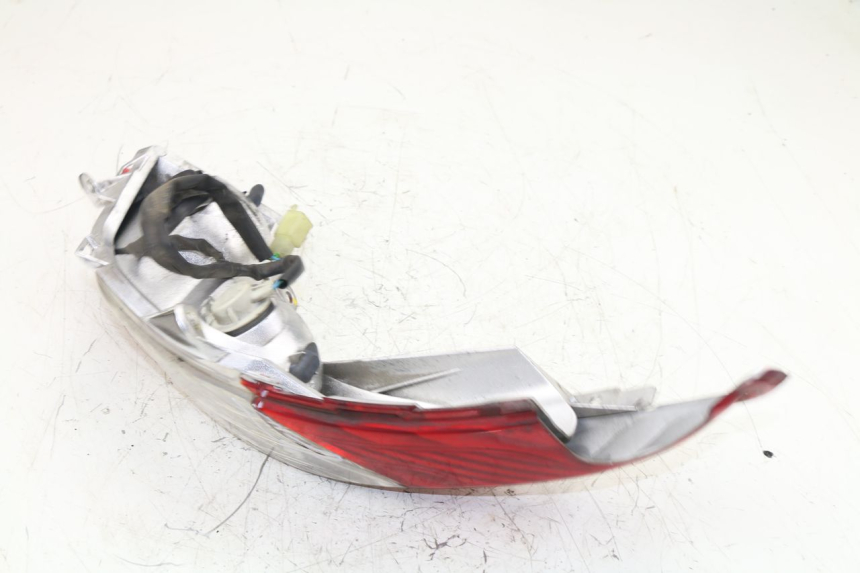 photo de LUZ TRASERA DERECHA HONDA FES S-WING SWING 125 (2007 - 2015)