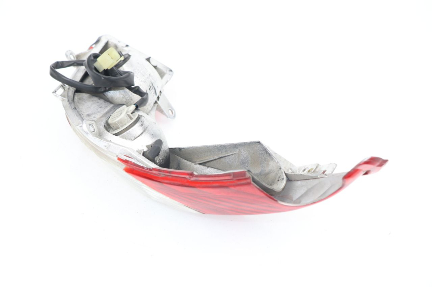 photo de LUZ TRASERA DERECHA HONDA FES S-WING SWING ABS 125 (2007 - 2015)