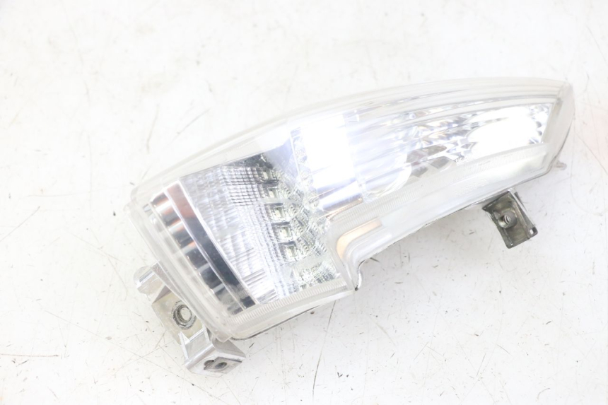 photo de LUZ TRASERA DERECHA PIAGGIO IE MP3 YOURBAN 300 (2011 - 2016)