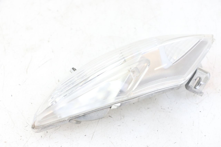 photo de LUZ TRASERA DERECHA PIAGGIO IE MP3 YOURBAN 300 (2011 - 2016)