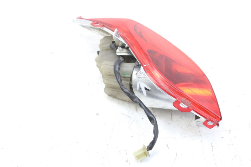 photo de FARO TRASERO DERECHO MBK SKYCRUISER 125 (2010 - 2013)