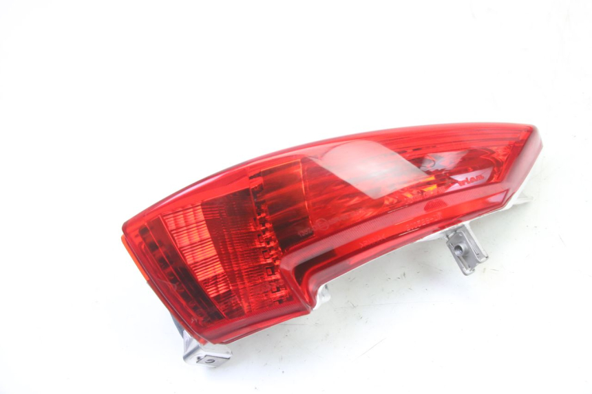 photo de LUZ TRASERA DERECHA PIAGGIO MP3 HPE 310 (2024 - 2025)