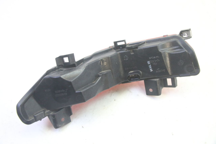 photo de LUZ TRASERA DERECHA PIAGGIO MP3 HPE 350 (2018 - 2020) - Vista general del producto