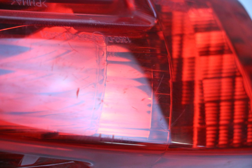 photo de LUZ TRASERA DERECHA PIAGGIO MP3 HPE 300 (2019 - 2026) - Zoom estado de uso