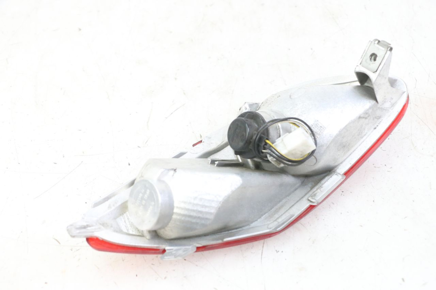 photo de LUZ TRASERA DERECHA PIAGGIO MP3 LT 300 (2010 - 2016)