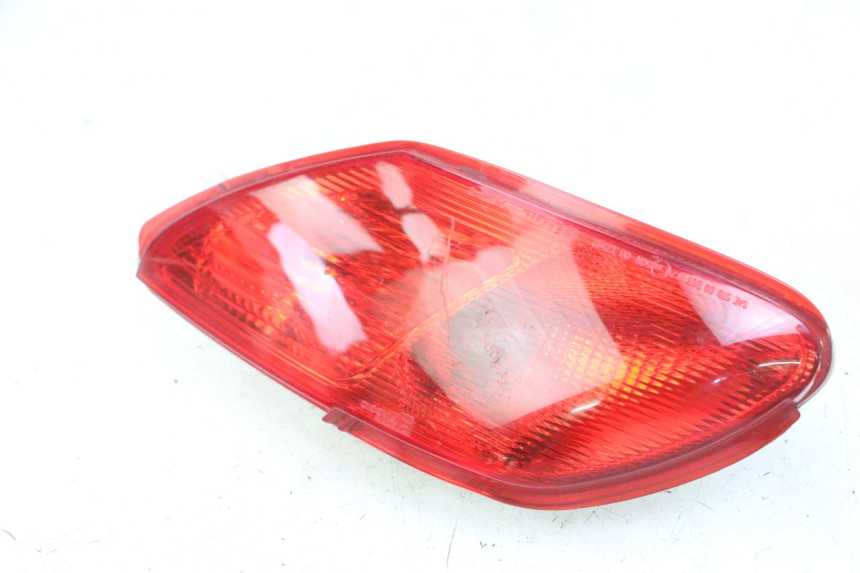 photo de LUZ TRASERA DERECHA PIAGGIO MP3 LT 300 (2010 - 2016)