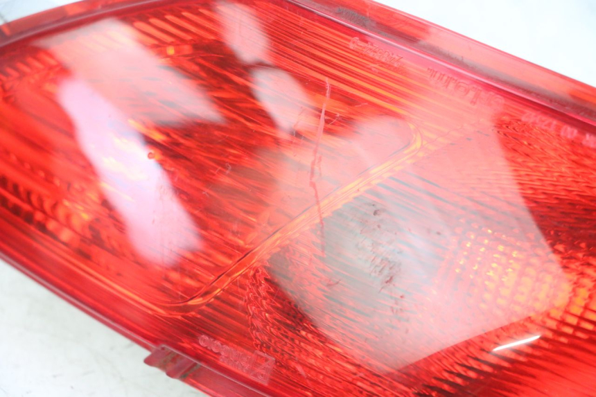 photo de LUZ TRASERA DERECHA PIAGGIO MP3 LT 300 (2010 - 2016)