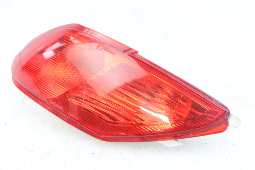 photo de LUZ TRASERA DERECHA PIAGGIO MP3 LT 300 (2010 - 2016)
