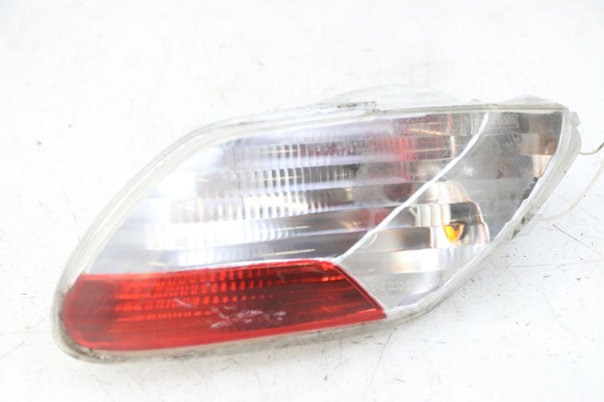 photo de FARO TRASERO DERECHO PIAGGIO MP3 LT 400 (2007 - 2012)