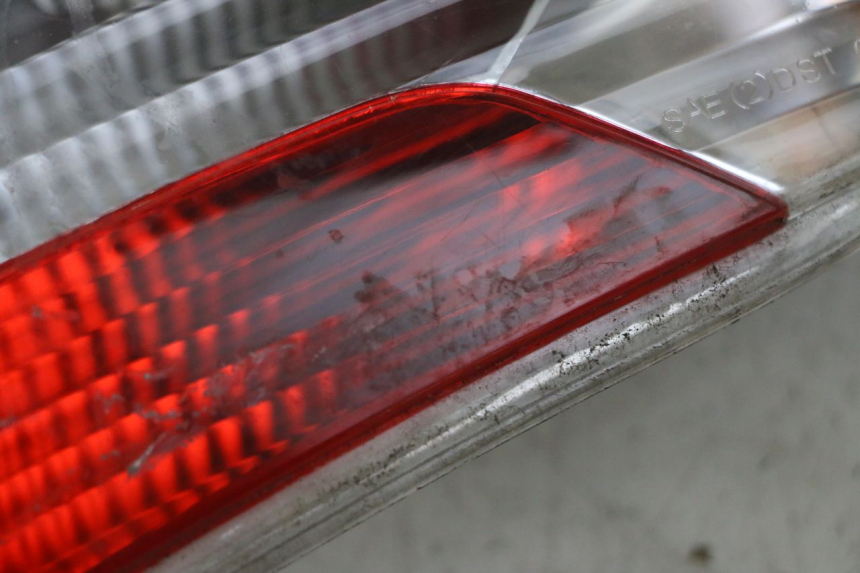 photo de FARO TRASERO DERECHO PIAGGIO MP3 LT 400 (2007 - 2012)