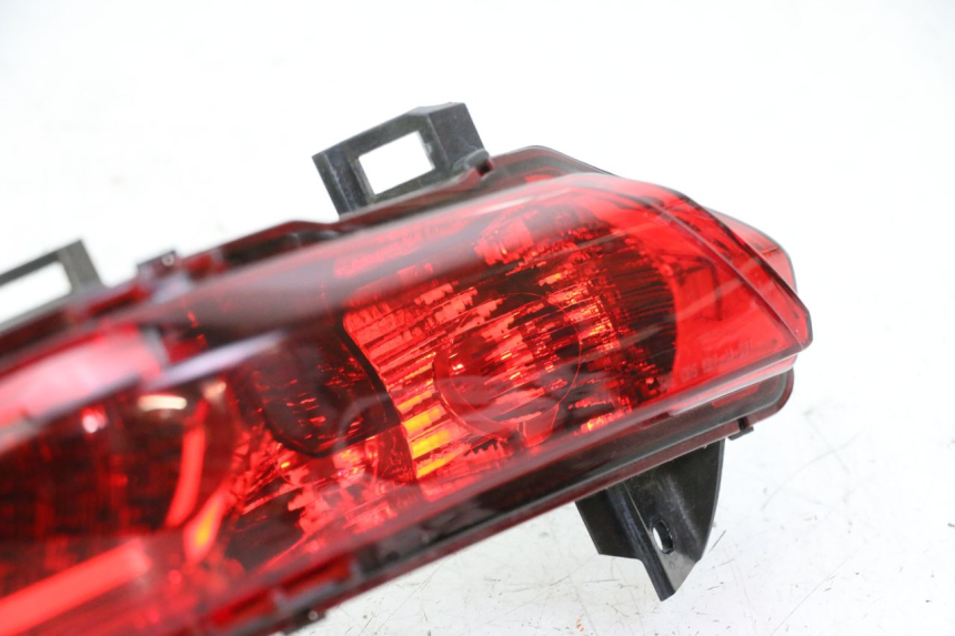 photo de LUZ TRASERA DERECHA PIAGGIO MP3 500 (2014 - 2016)