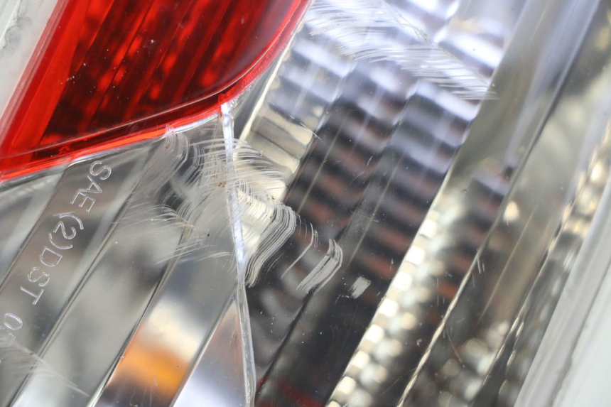 photo de LUZ TRASERA DERECHA PIAGGIO MP3 RL 250 (2007 - 2010)