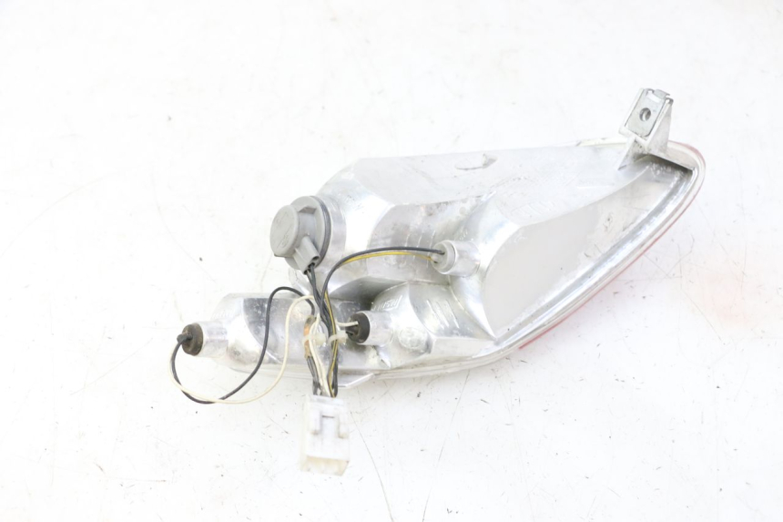 photo de LUZ TRASERA DERECHA PIAGGIO MP3 RL 250 (2007 - 2010)