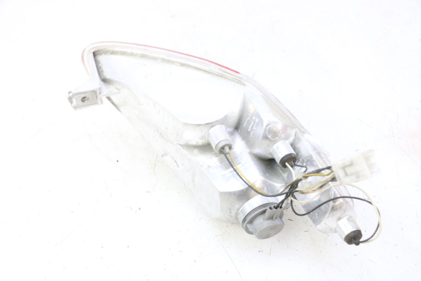photo de LUZ TRASERA DERECHA PIAGGIO MP3 RL 250 (2007 - 2010)