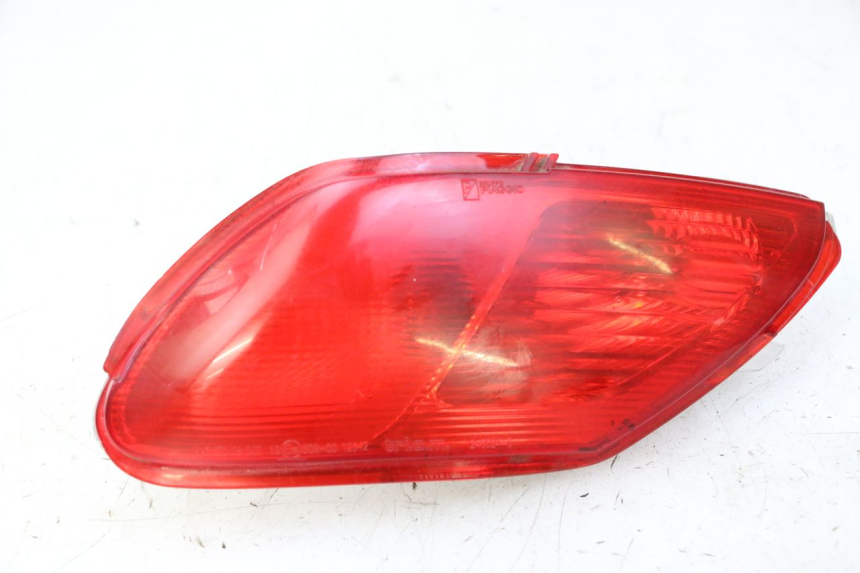 photo de LUZ TRASERA DERECHA PIAGGIO MP3 500 (2011 - 2015)