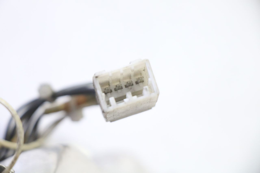 photo de LUZ TRASERA DERECHA PIAGGIO MP3 125 (2006 - 2014)