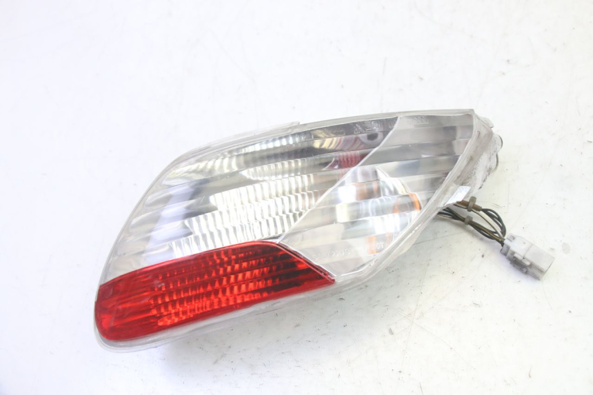 photo de LUZ TRASERA DERECHA PIAGGIO MP3 RL 250 (2007 - 2010)
