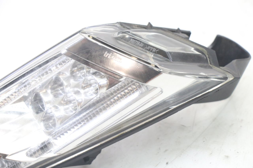 photo de LUZ TRASERA DERECHA PEUGEOT SATELIS 125 (2013 - 2018)