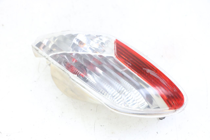 photo de LUZ TRASERA DERECHA PIAGGIO MP3 125 (2006 - 2014)