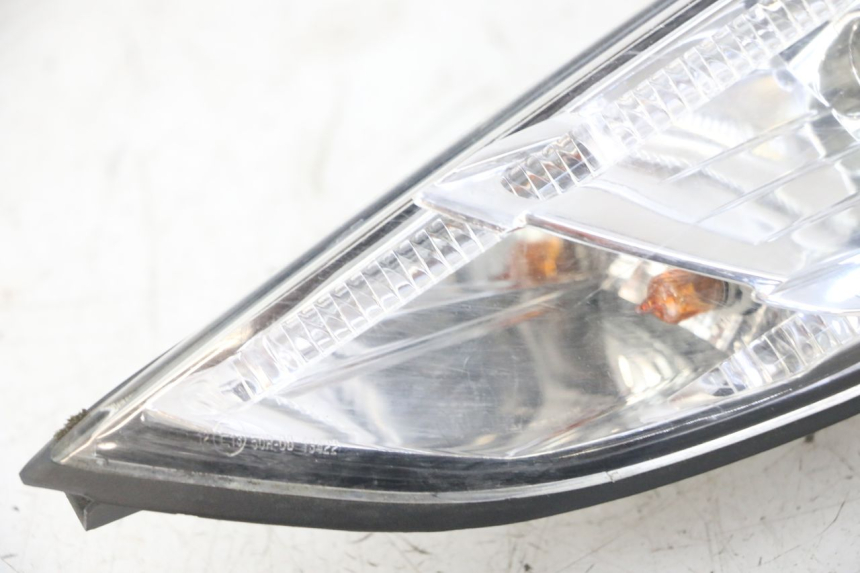 photo de LUZ TRASERA DERECHA PEUGEOT SATELIS 125 (2013 - 2018)