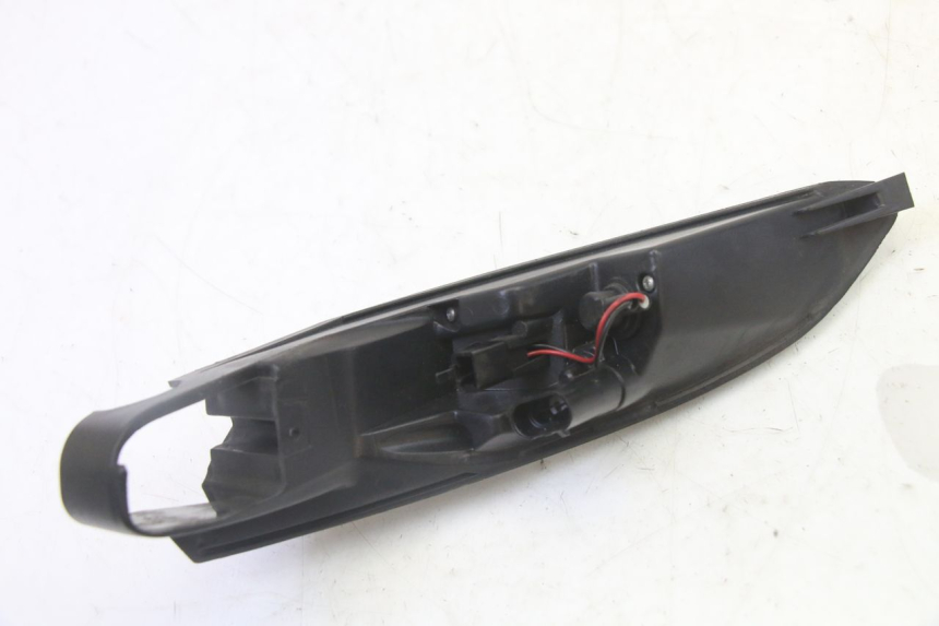 photo de LUZ TRASERA DERECHA PEUGEOT SATELIS 125 (2013 - 2018)
