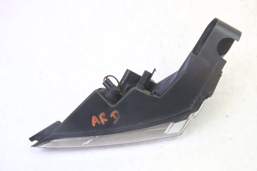 photo de LUZ TRASERA DERECHA PEUGEOT SATELIS 125 (2013 - 2018)