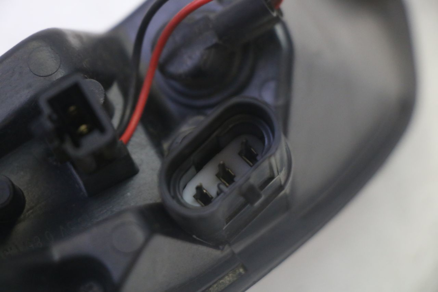 photo de LUZ TRASERA DERECHA PEUGEOT SATELIS 125 (2013 - 2018)