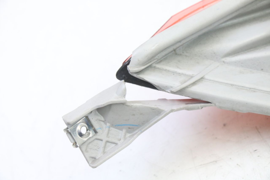 photo de LUZ TRASERA DERECHA YAMAHA XMAX X-MAX 125 (2021 - 2025)