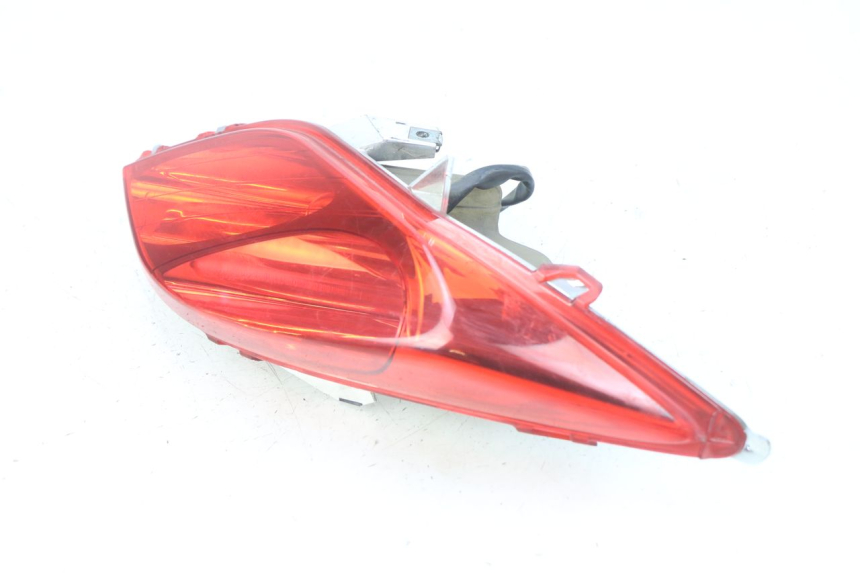 photo de FARO TRASERO DERECHO YAMAHA X-MAX XMAX 125 (2010 - 2014)