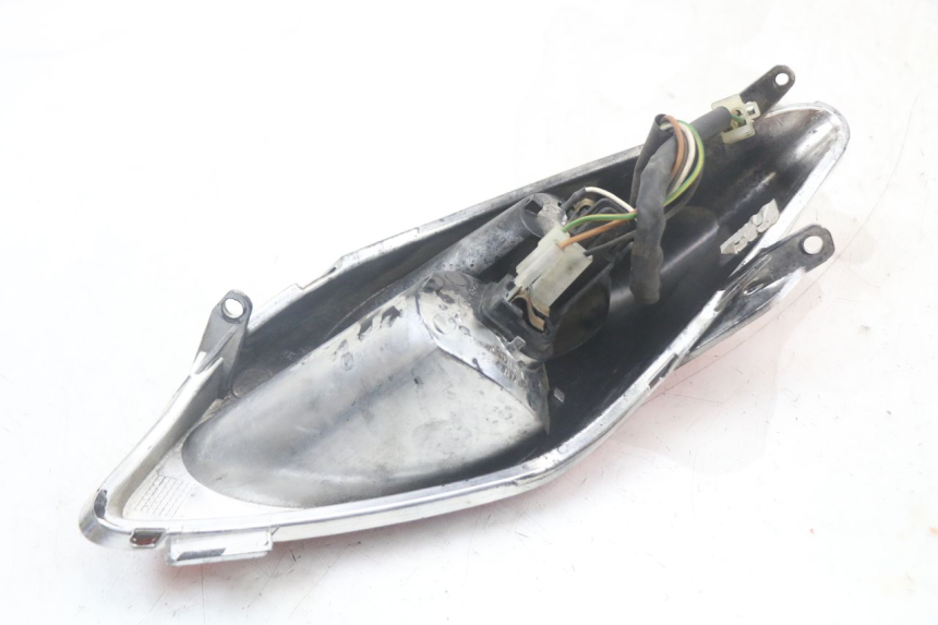 photo de FARO TRASERO DERECHO YAMAHA XMAX X-MAX 125 (2006 - 2009)