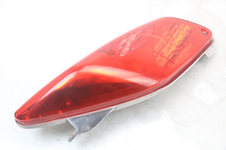 photo de FARO TRASERO DERECHO YAMAHA XMAX X-MAX 125 (2006 - 2009)